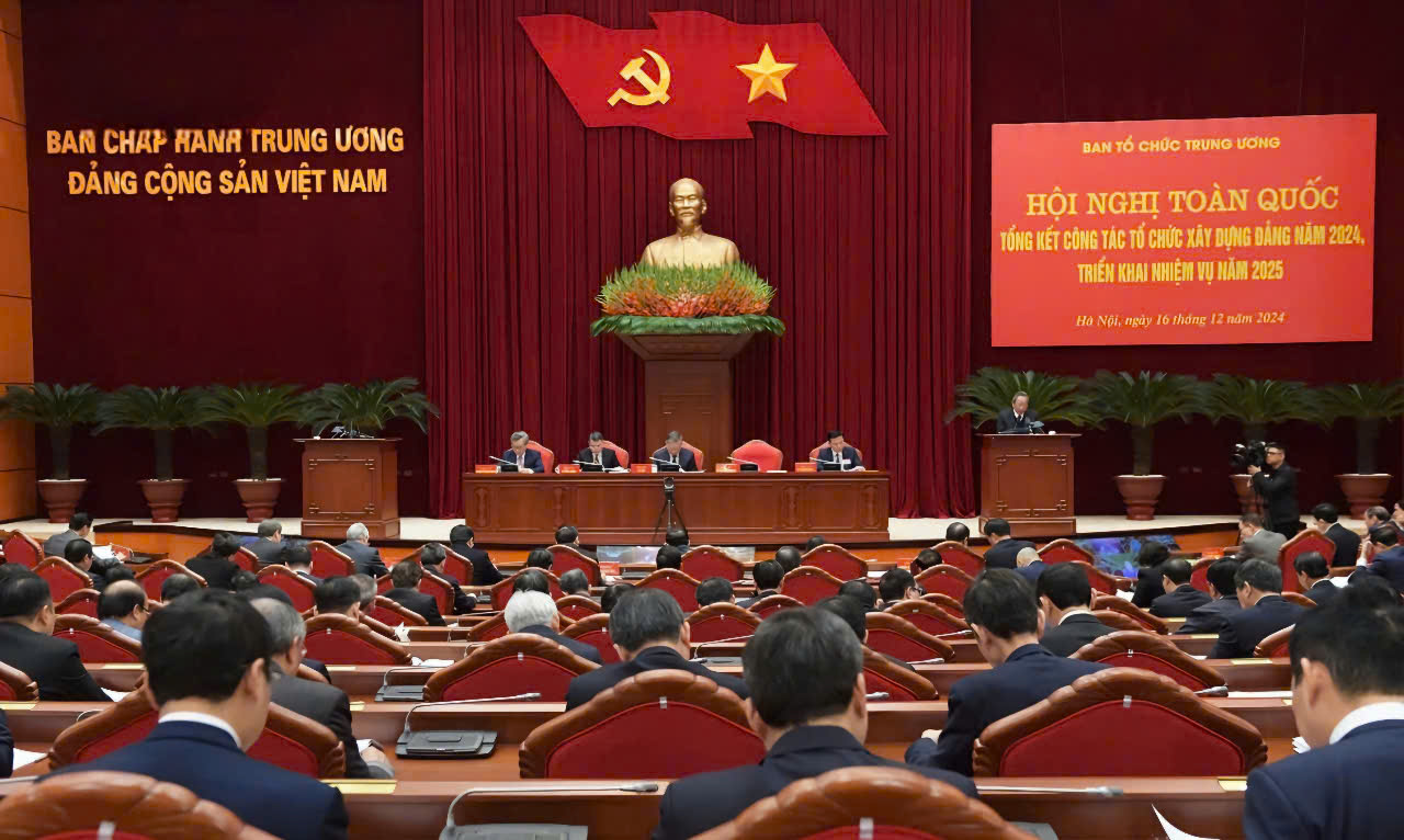 Tổng Bí thư Tô Lâm dự hội nghị tổng kết công tác tổ chức xây dựng Đảng năm 2024