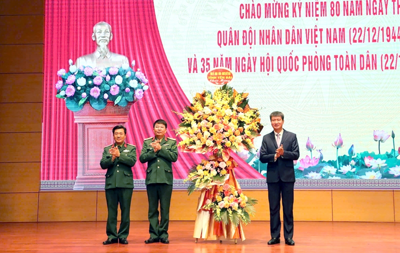 Nỗ lực, cố gắng, quyết tâm hoàn thành tốt các nhiệm vụ quân sự - quốc phòng