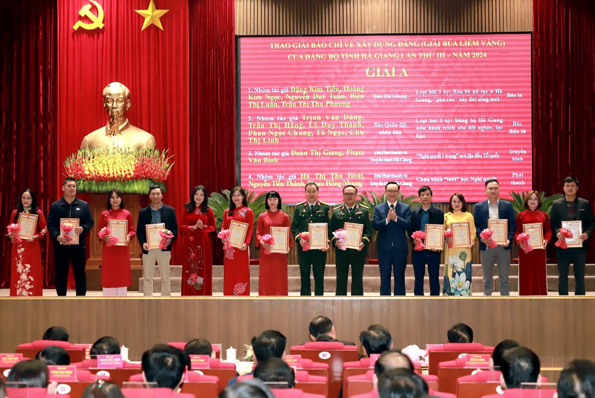 Hà Giang vinh danh 40 tác phẩm báo chí tiêu biểu về công tác Xây dựng Đảng