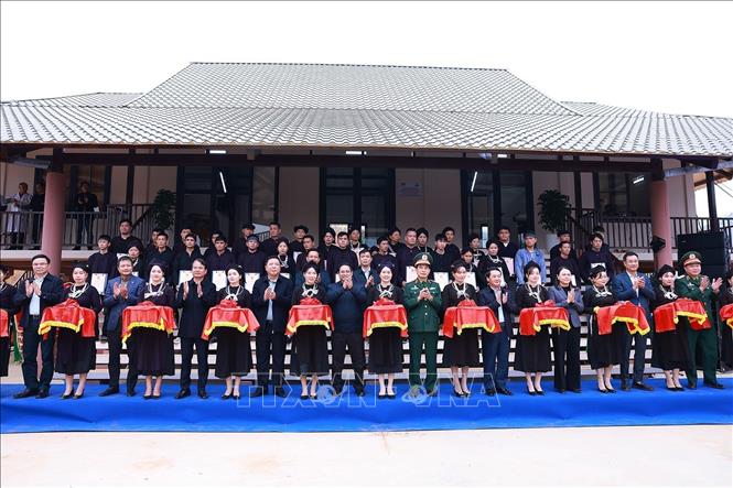 Khánh thành Dự án tái thiết khu dân cư thôn Làng Nủ, Nậm Tông, Kho Vàng