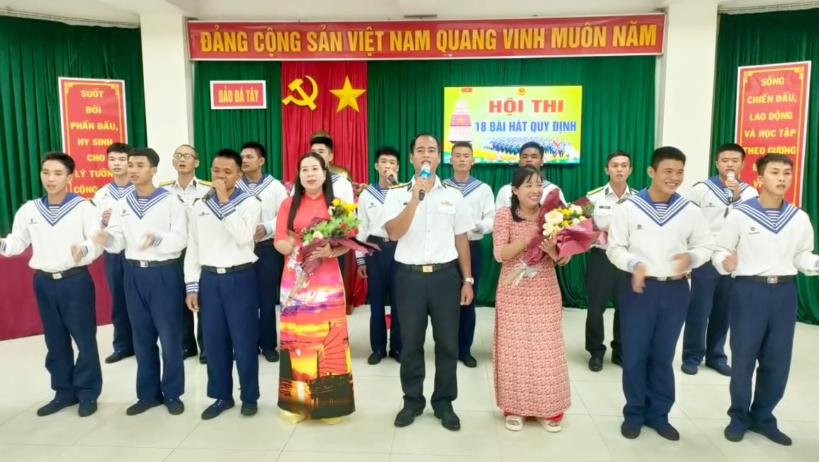 Sôi nổi các hoạt động kỷ niệm Ngày thành lập Quân đội nhân dân Việt Nam