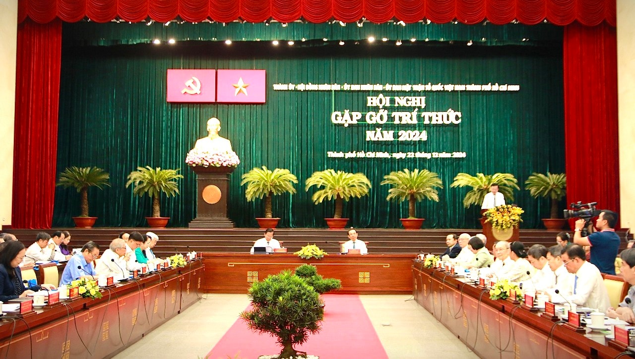 Lãnh đạo TP Hồ Chí Minh gặp gỡ trí thức năm 2024