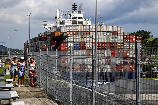 Quan hệ Mỹ - Panama căng thẳng vì tranh cãi phí qua kênh đào