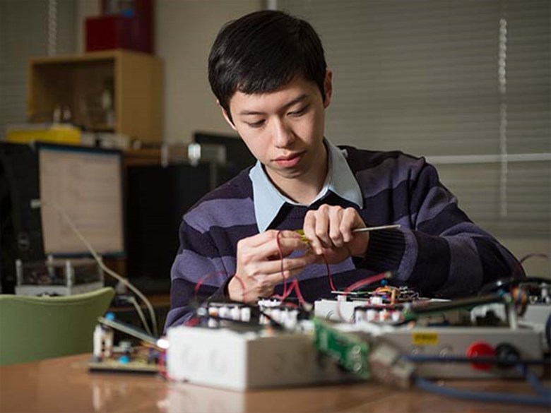 Từ sinh viên Đại học Điện lực đến cán bộ nghiên cứu, phát triển tại Công ty Công nghệ hàng đầu Nhật Bản