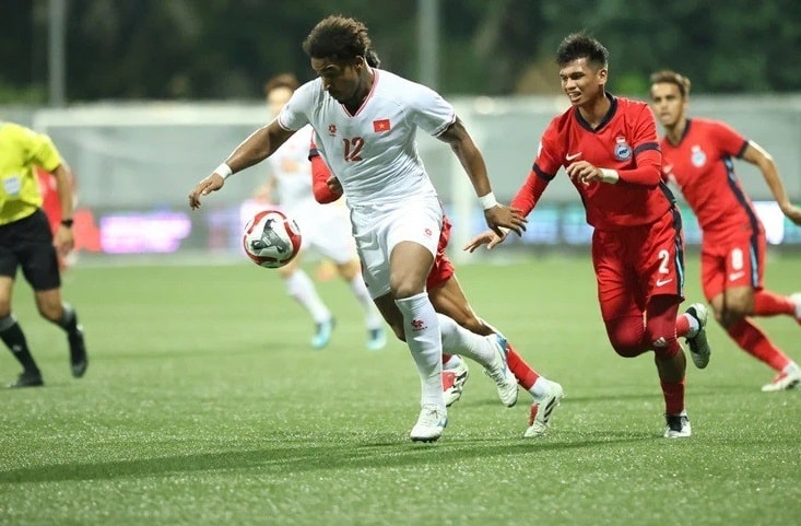 Đội tuyển Việt Nam thắng Singapore 2-0 đầy kịch tính