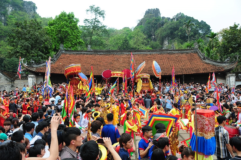 Phát huy vai trò tự quản của cộng đồng trong lễ hội