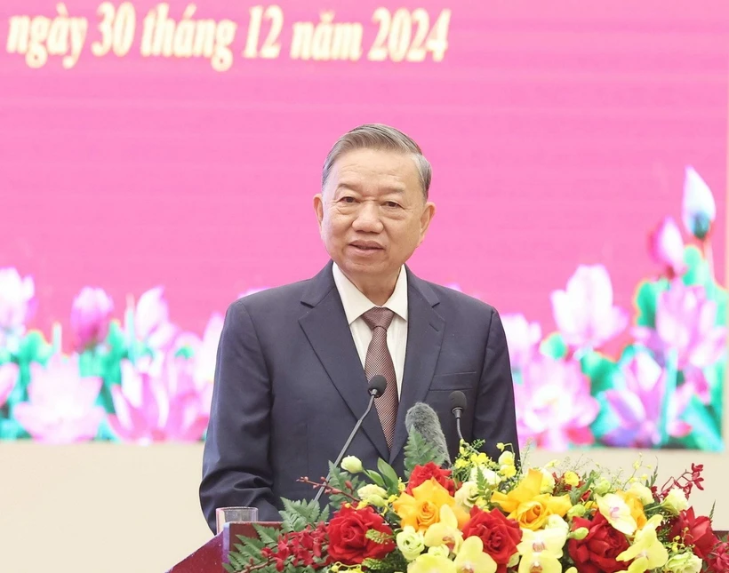 Đội ngũ văn nghệ sĩ phát huy truyền thống vẻ vang, chiếm lĩnh những đỉnh cao mới trong sáng tạo nghệ thuật*