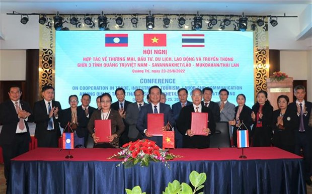 Vietnamese, Lao, Thai provinces strengthen multifaceted cooperation