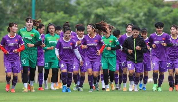 National women s football team leaves for training in France