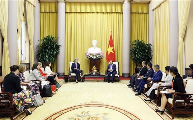 President receives Australian Minister for Foreign Affairs