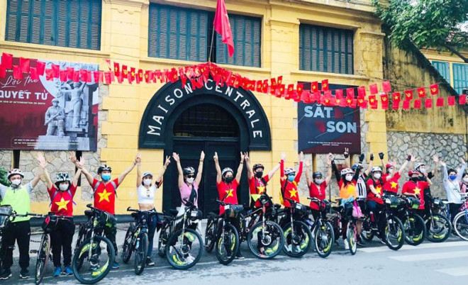 About 8 6 million tourists visit Hanoi in first half of 2022