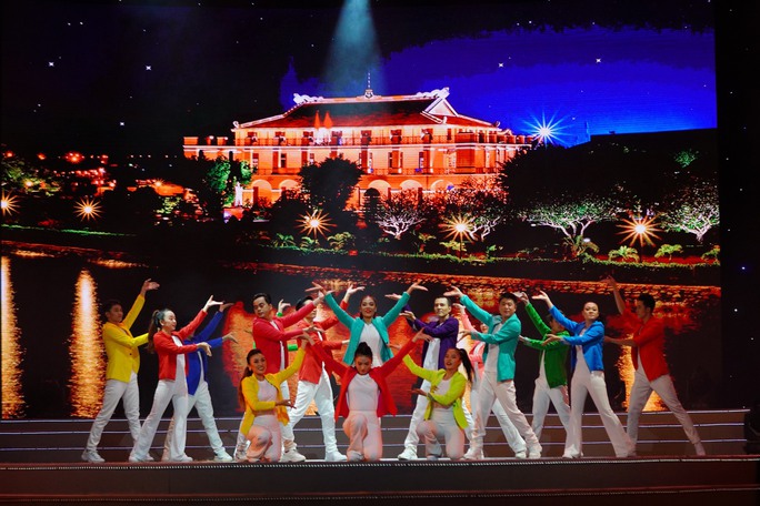 Art performance celebrate city renamed President Ho Chi Minh