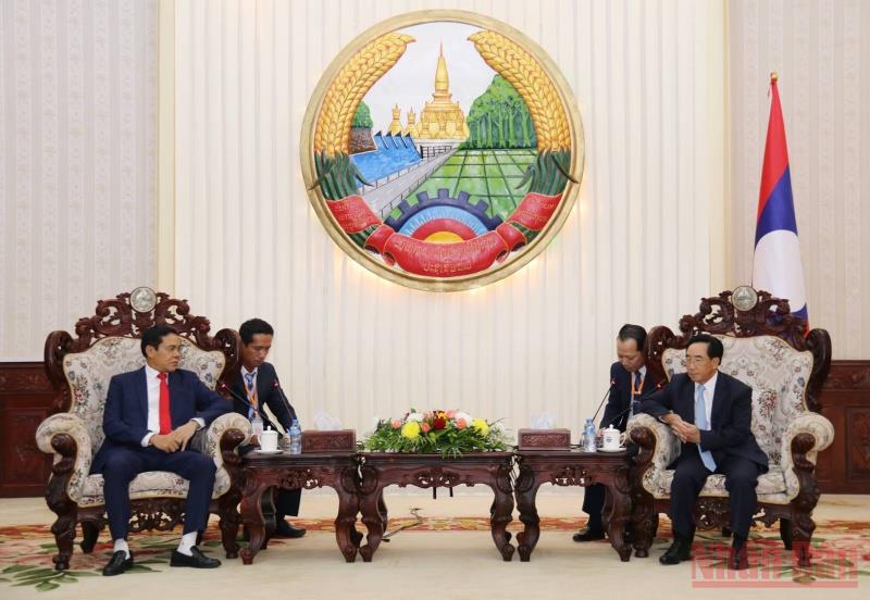 Ha Tinh to further enhance cooperation with Lao localities