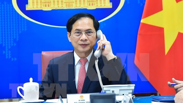 Vietnam always promotes ties with Czech Republic FM