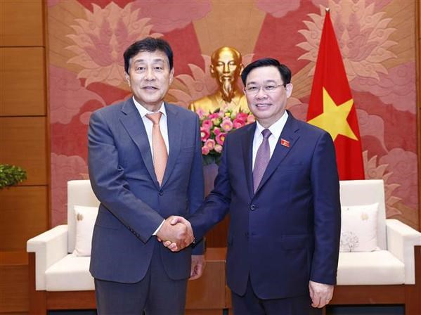 Vietnam ready to create best conditions for investors NA Chairman