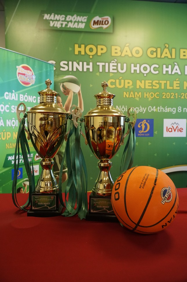 95 teams participate in basketball tournament for primary school students in Hanoi