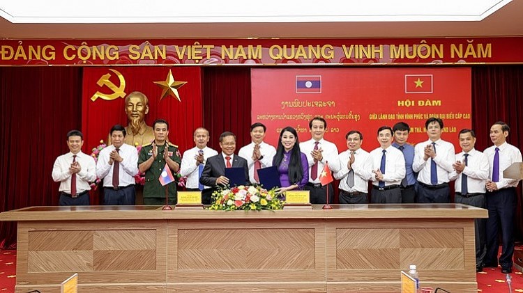 Strengthening friendship cooperation between Vinh Phuc and Lao province