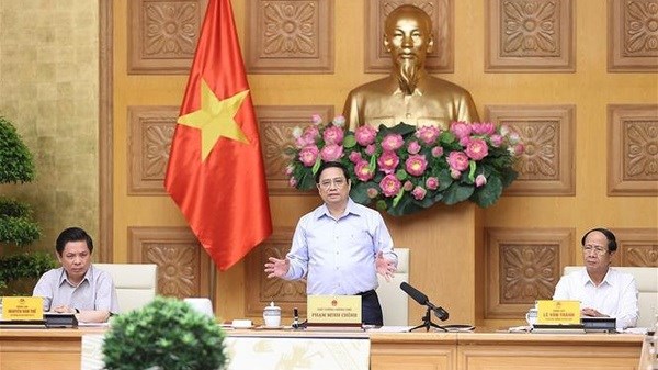 PM asks for solutions to speed up national key transport projects