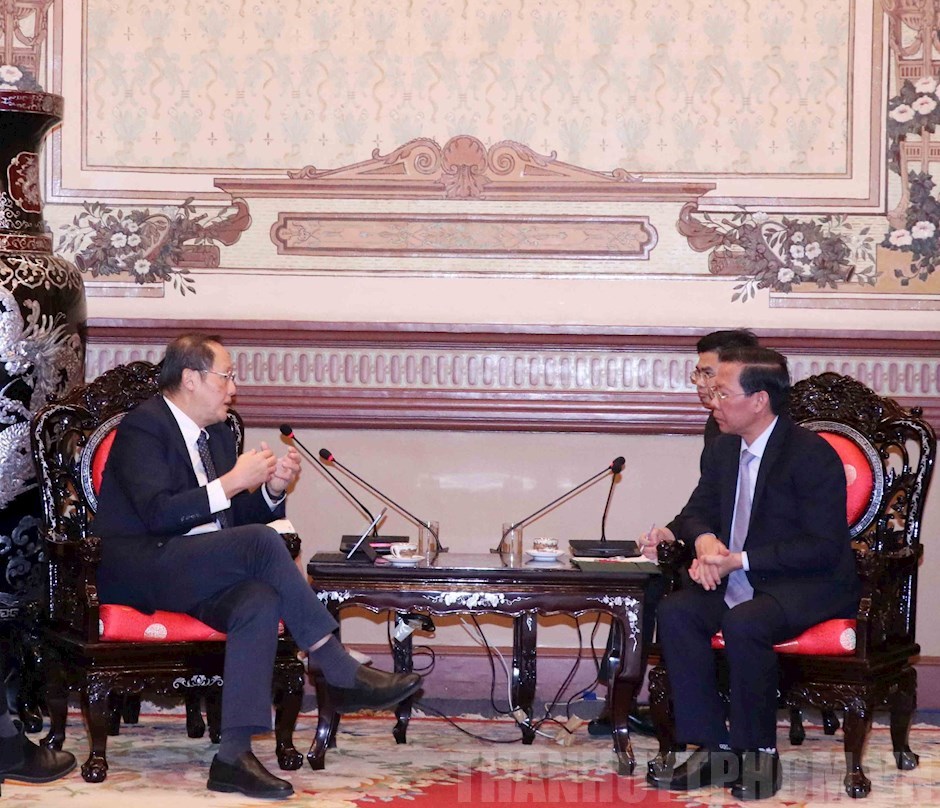Singapore to cooperate and exchange experiences with Ho Chi Minh City in human resource development