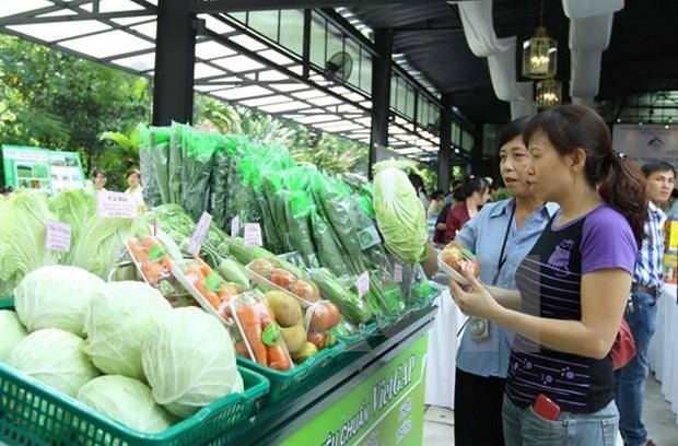 Ministry helps Hanoi run project on food safety