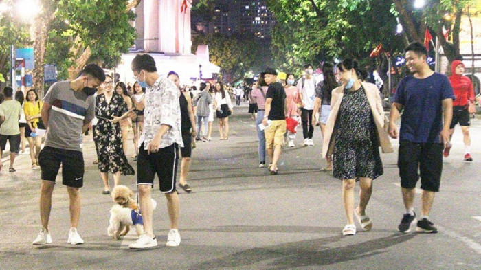 Continuing to develop, expand pedestrian streets