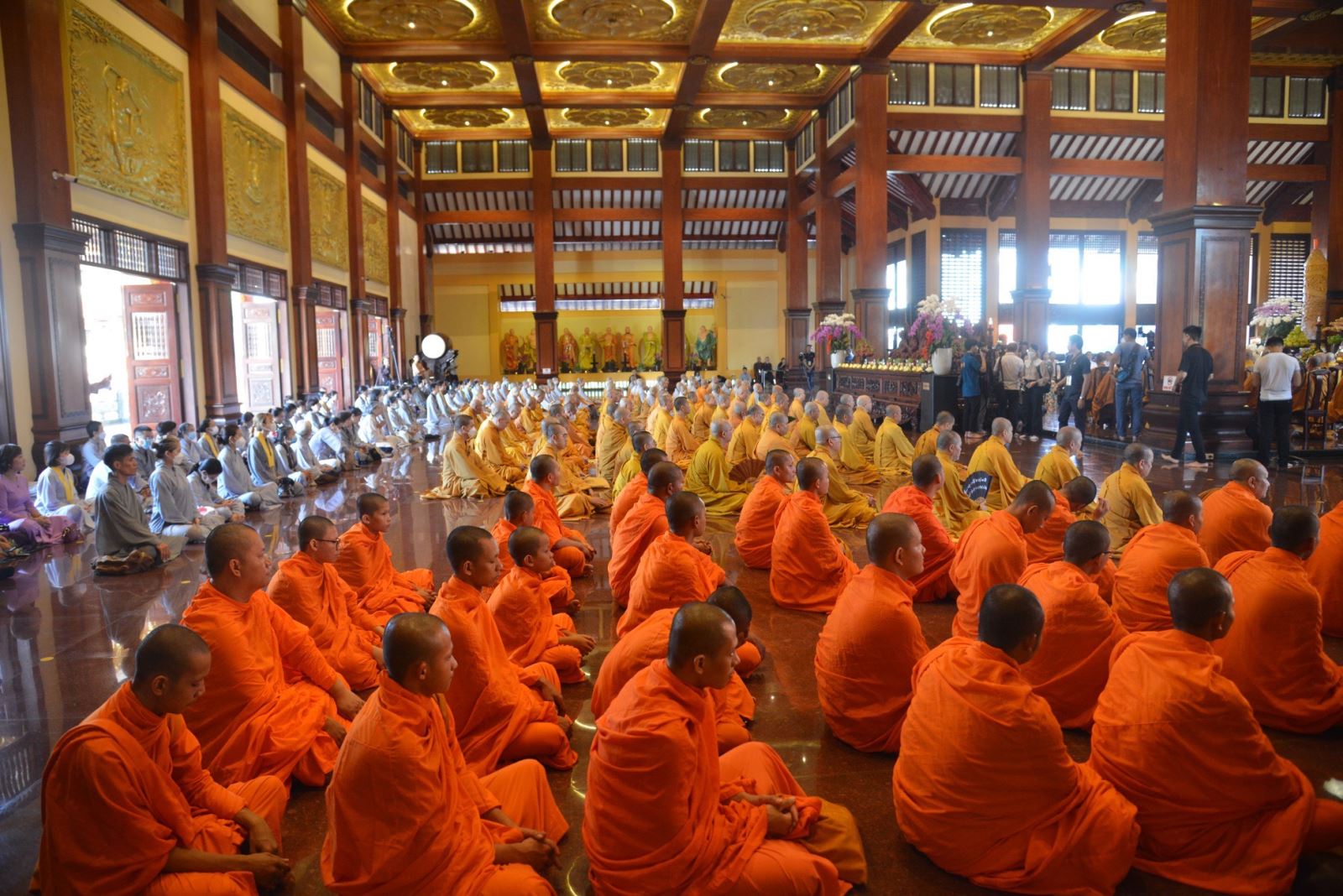 Requiem held in HCMC to commemorate COVID-19 victims