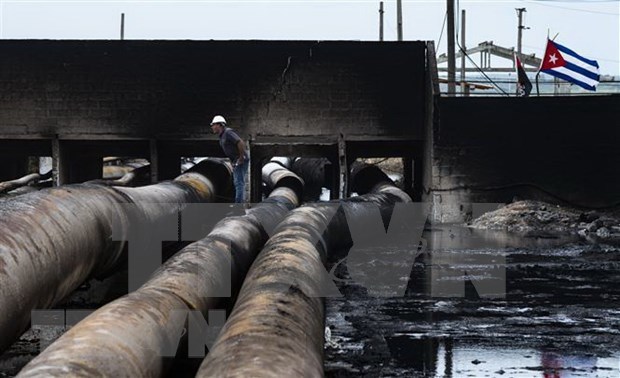 Vietnamese company donates 100,000 USD to Cuba after oil depot fire