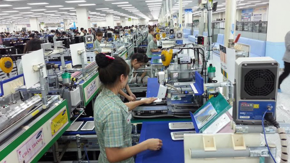 Foreign trade hits more than USD30 bln in first half of August