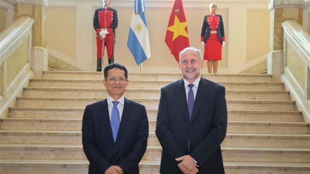 Vietnam and Argentina’s central province boost trade cooperation