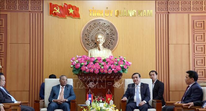 Quang Nam enhances cooperation with Lao province