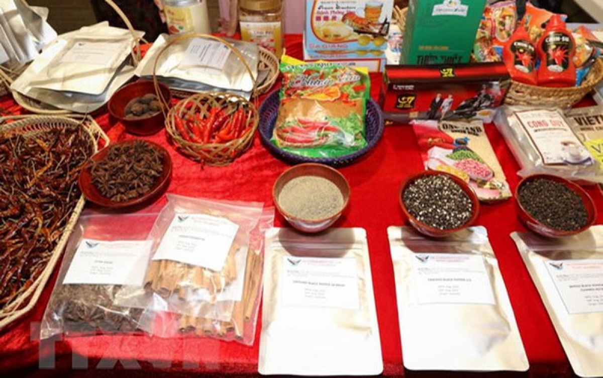 Vietnam introduces its best chili pepper products and other spices at Italy’s Trade Fair