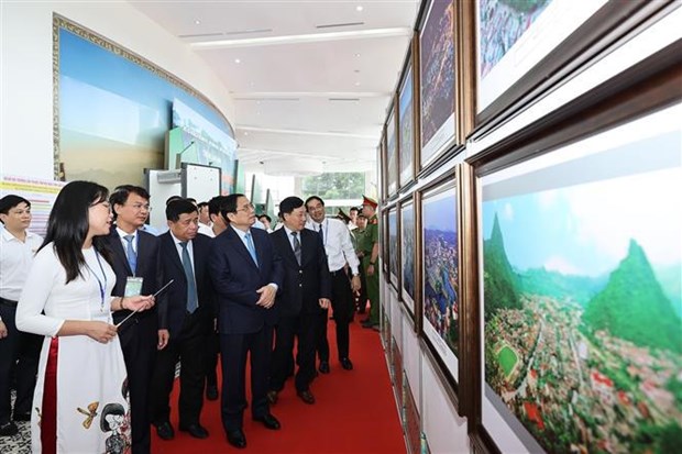 PM requests more efforts to further develop northern mountainous, midland region