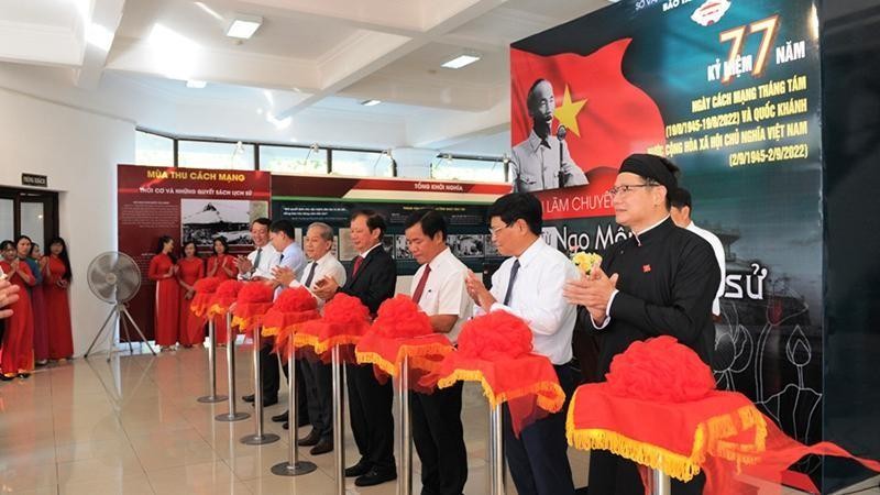 Exhibition opens in Hue to mark National Day