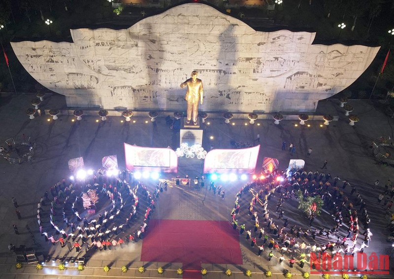 Ceremony honours art of Xoe dance of Thai ethnic people