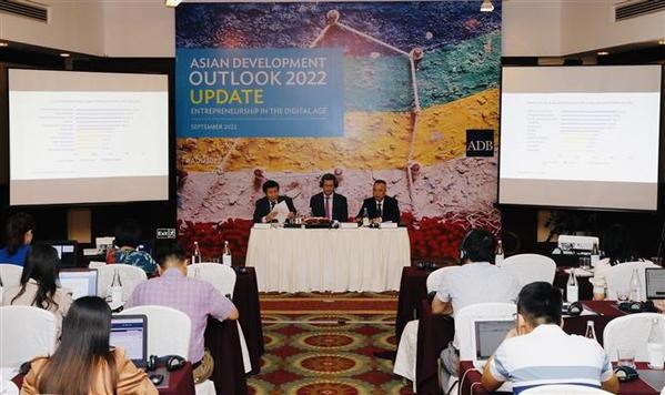 Vietnam 2022 growth forecast unchanged at 6 5  ADB