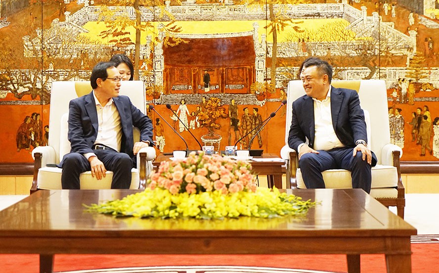 Hanoi willing to support completion of Samsung R D Center