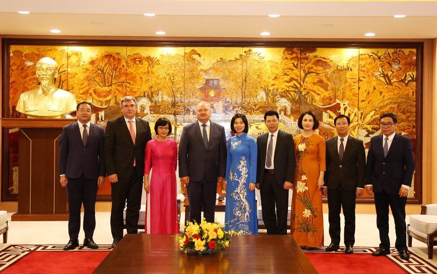 Hanoi, St Petersburg to set up cooperation in diverse areas