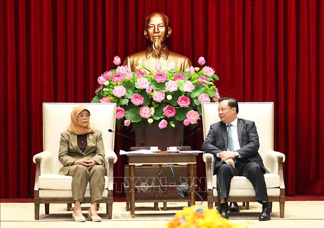 Hanoi to boost cooperation with Singaporean partners in diverse fields