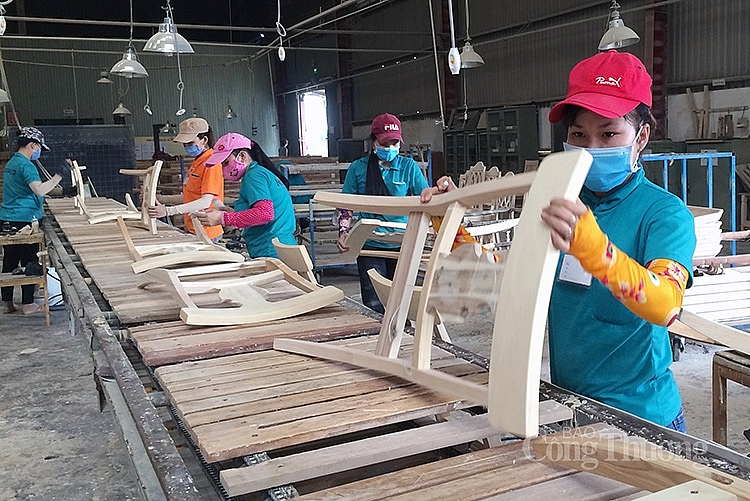 Vietnam’s wooden products and furniture exports to US hit 6 8 billion USD