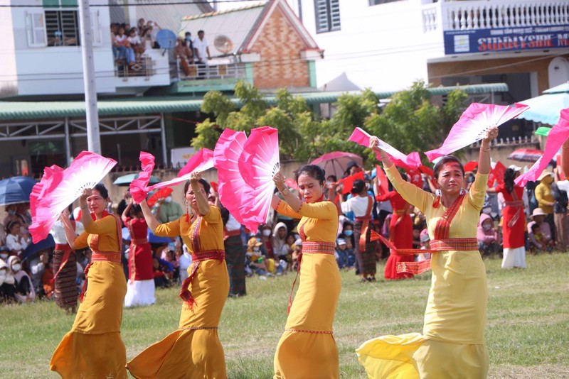 Bustling Kate Festival 2022 in Ninh Thuan province