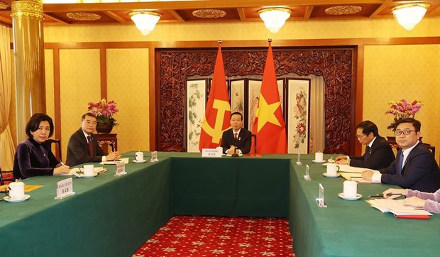 Senior Party officials of Vietnam, China hold talks