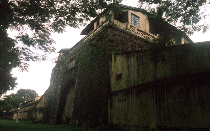 Exhibition features Hanoi’s various historical relic sites and cultural heritages featured in films