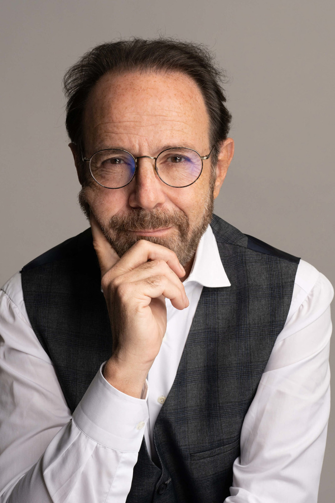 Renowned French writer Marc Levy returns Vietnam