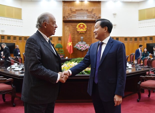 Deputy PM receives Swiss business delegation