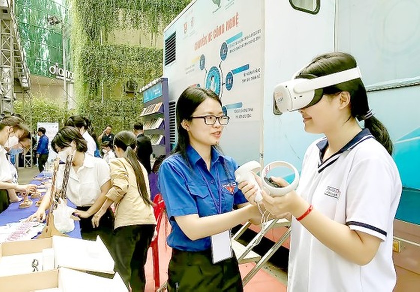 Diverse activities in Ho Chi Minh City to celebrate Vietnam Cultural Heritage Day