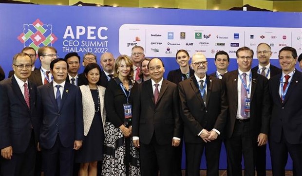 Vietnam advocates cooperating with foreign investors President
