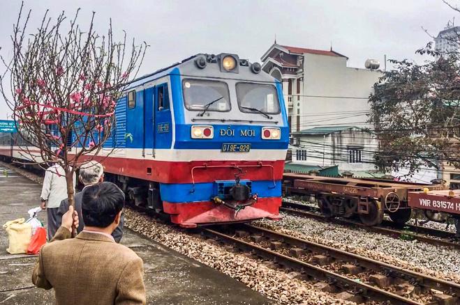 HCMC sells over 3,000 additional train tickets for Lunar New Year of Cat