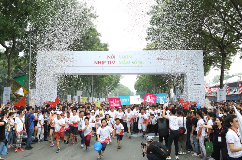 Ho Chi Minh City hosts charity run raising funds for children with congenital heart diseases
