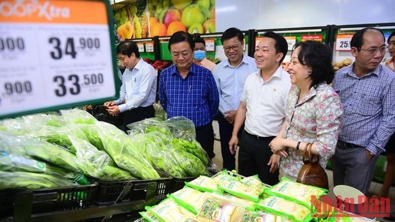 HCM City Food businesses asked to control quality of goods