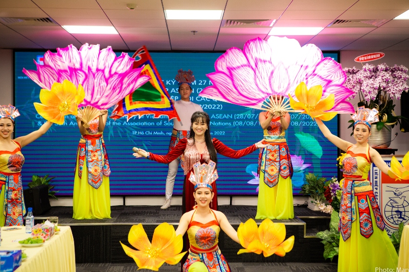 Vietnam s 27-year ASEAN membership marked in Ho Chi Minh City